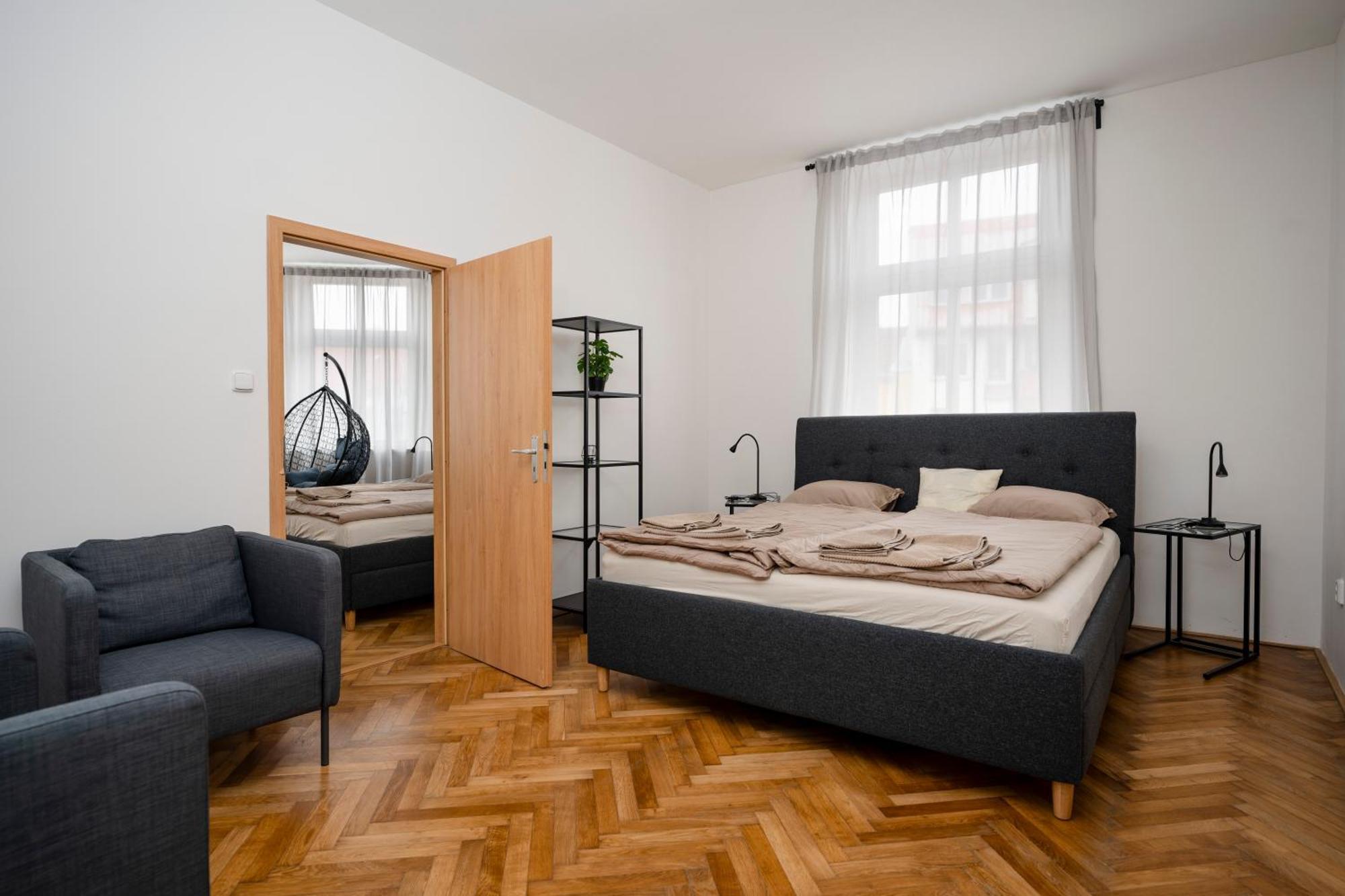 Apartman Namesti Frantiska Krizika Tábor Esterno foto